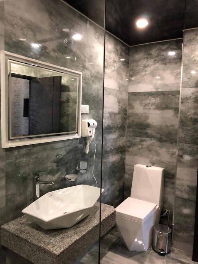 Vg Hotel Jerevan Eksteriør bilde